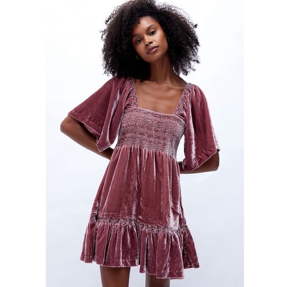 Free People Dresses & Skirts - Free People Easy To Love Velvet-Like Flutter Sleeve Mini Dress Size Small